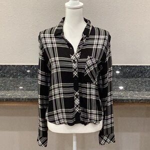 Preowned Rails Long Sleeve Button Down Shirt Black Ivory Size Medium (Item#H021)